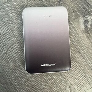 Merkury Gradient Power Bank